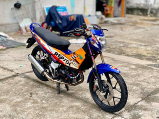 Siêu phẩm Sonic 125 lột xác với dàn ghi đông đầy đủ đồ chơi công nghệ