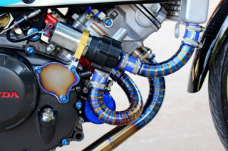 Sonic 125 sở hữu cục máy CBR cực chất cùng dàn đồ chơi hàng hiệu