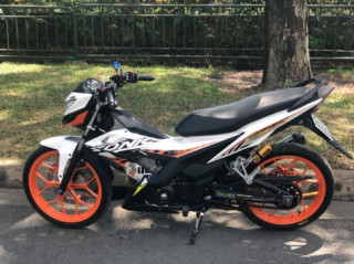 Sonic 150 độ kiểng phá cách với loạt đồ chơi nặng túi tiền