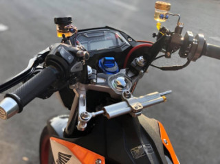 Sonic 150 phiên bản Repsol đẹp xuất thần với dàn đồ chơi hàng hiệu