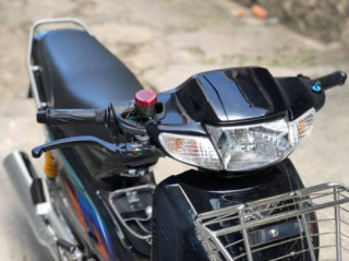 Vẻ đẹp lịch lãm của Honda Wave được dọn kiểng nhiều chi tiết
