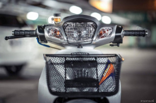 Wave 125 độ dàn chân siêu bén gây sốt người xem