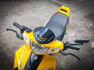 Yaz 125 độ nhẹ về trọng lượng nhưng nặng ở túi tiền