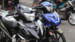 Cặp đôi Exciter 150 độ giản đơn đẹp ma mị với phong cách Movistar