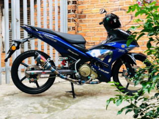 Exciter 150 độ gọn gàng nhưng cực chất với dàn chân bé nhỏ