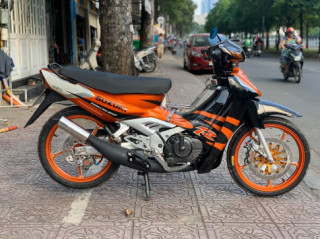 Satria 120 độ hết hồn với dàn đồ chơi gần trăm triệu