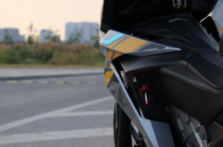 Winner 150 với vẻ ngoài đậm chất thể thao trong bộ cánh xám vàng