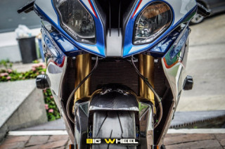 BMW S1000RR độ siêu ấn tượng với phong cách HP4