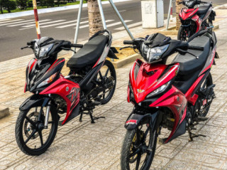 Bộ đôi Exciter 135 độ: màn lột xác dịu dàng sắc xuân với tone màu đỏ