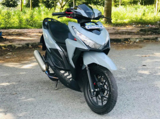 Chạm mặt Vario 150 độ vừa đẹp lại còn sở hữu biển số khủng