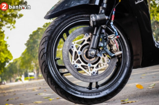 Chiếc SH độ này được trang bị toàn đồ phân khối lớn