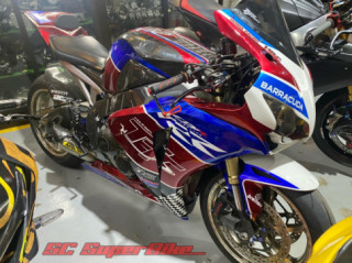 Honda CBR1000RR trong bản độ cực đẹp