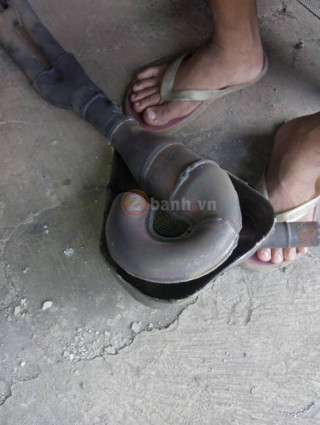 Khám phá và độ bầu hơi trên Yamah R25 - R3
