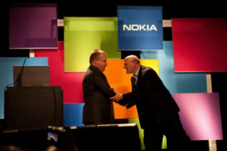 Microsoft chi 7,2 tỉ USD mua Nokia