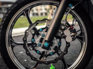 Sh 150 độ lạ mắt với dàn chân Racingboy ‘tí tẹo’