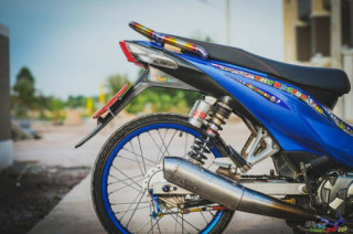 Wave 110 độ mang vẻ đẹp hoài cổ với những món đồ chơi hiện đại