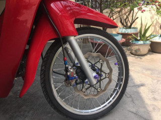 Wave 110 độ - sự hồi sinh thành công với option đồ chơi giá trị