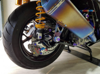 Yamaha XMAX 300 độ ấn tượng với dàn chân PKL lực lưỡng