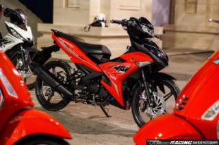Exciter độ bí ẩn khoe dáng giữa trung tâm thành phố