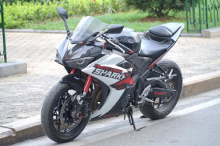 Yamaha R25 ngầu và thể thao hơn trong bộ cánh Shark