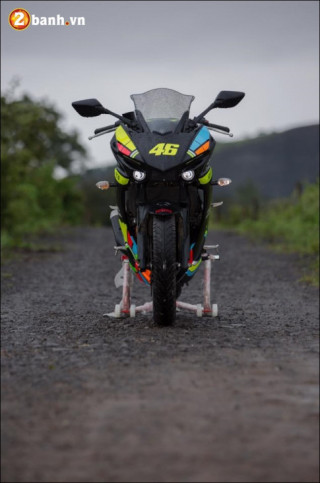 Yamaha R3 độ phong cách đàn anh R1 hòa mình cùng thiên nhiê