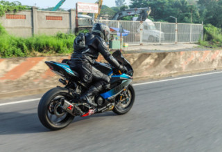 Chạy Yamaha R15 có phải là ‘dân chơi nửa mùa’?