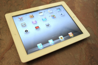 iPad 2 chính thức bị “khai tử”, đôn iPad 4 lên thay