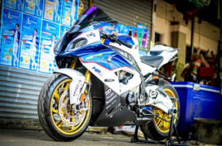 BMW S1000RR độ kịch tính trong diện mạo HP4