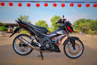 Cận cảnh Sonic 150 sở hữu dàn chân lưỡi lam siêu bén