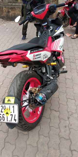 Ex 150 cuối 2017 trắng đỏ đen mới đẹp, độ nhiều đồ chơi