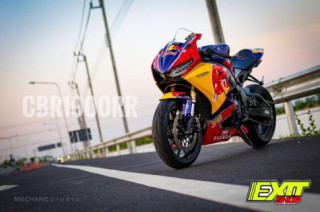 Honda CBR1000RR độ mê hoặc với phong cách Redbull Racing