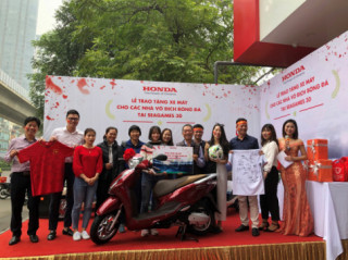 Honda hoàn tất bàn giao xe cho Đội tuyển Nữ và U-22 Việt Nam sau chiến thắng tại Seagames 30