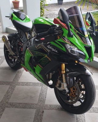 Kawasaki Ninja ZX-10R độ hầm hố với bodykit siêu siêu ấn tượng