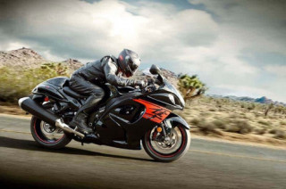 Suzuki Hayabusa 2021 mới được tiết lộ động cơ đáp ứng tiêu chuẩn Euro5