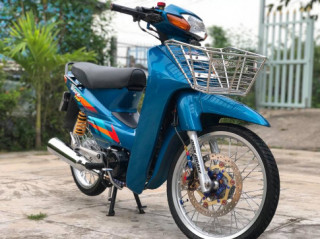 Wave 110 độ một nét đẹp mê hồn đến từ dàn chân bạc triệu