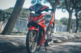 Winner 150 mới lạ trong dàn chân Racingboy vàng đồng