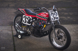Yamaha TZ750 độ phong cách Flat Track thiện chiến
