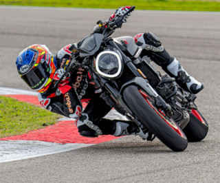 Ducati Monster 950 2021 trình làng với thiết kế mới và trọng lượng giảm đáng kể