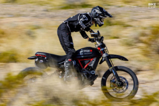Ducati Scrambler Desert Sled Fasthouse phiên bản đặc biệt trình làng