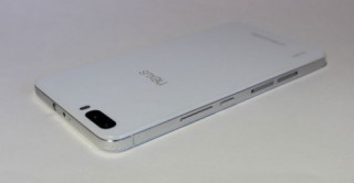 Google sẽ tung hai phiên bản điện thoại Nexus?