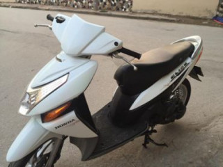 Hỏi cách phân biệt Click đời 2006 đến 2011