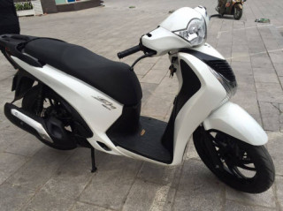 honda SH 150i VN Trắng 90% 29h Trắng đời 2014 chính chủ 72,5tr,xe dán nilon từ mới