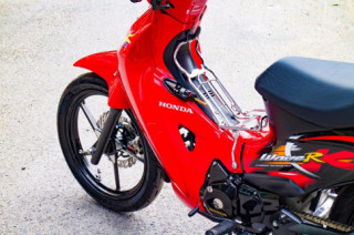 Honda Wave 125 độ nhức đầu với dàn đồ chơi phong cách quý tộc