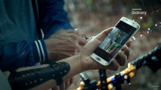 HOT: Video quảng cáo Galaxy S7, có chống nước