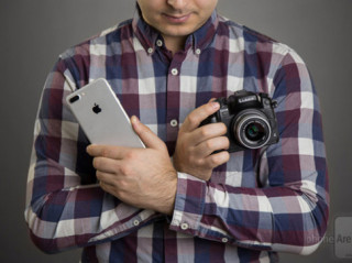 So tài chụp chân dung giữa iPhone 7 Plus với máy ảnh 1.600 USD