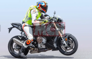 Cận cảnh BMW S1000R 2021 với những tính năng được kì vọng