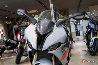 Cận cảnh BMW S1000RR 2020 màu bạc Hockenheim Silver Metallic với giá gần 1 tỷ đồng