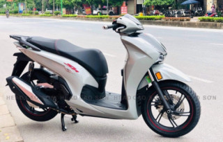 Cận cảnh SH350i bản Sporty đẹp nhất vừa có mặt tại Đại Lý