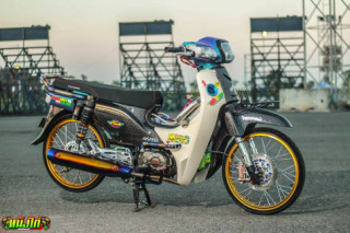 Cub Fi độ ‘ đẹp như mơ ’ với khối đồ chơi hàng hiệu của biker nước bạn