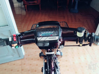Dream II độ côn tay khá đặc biệt của chàng Biker Việt